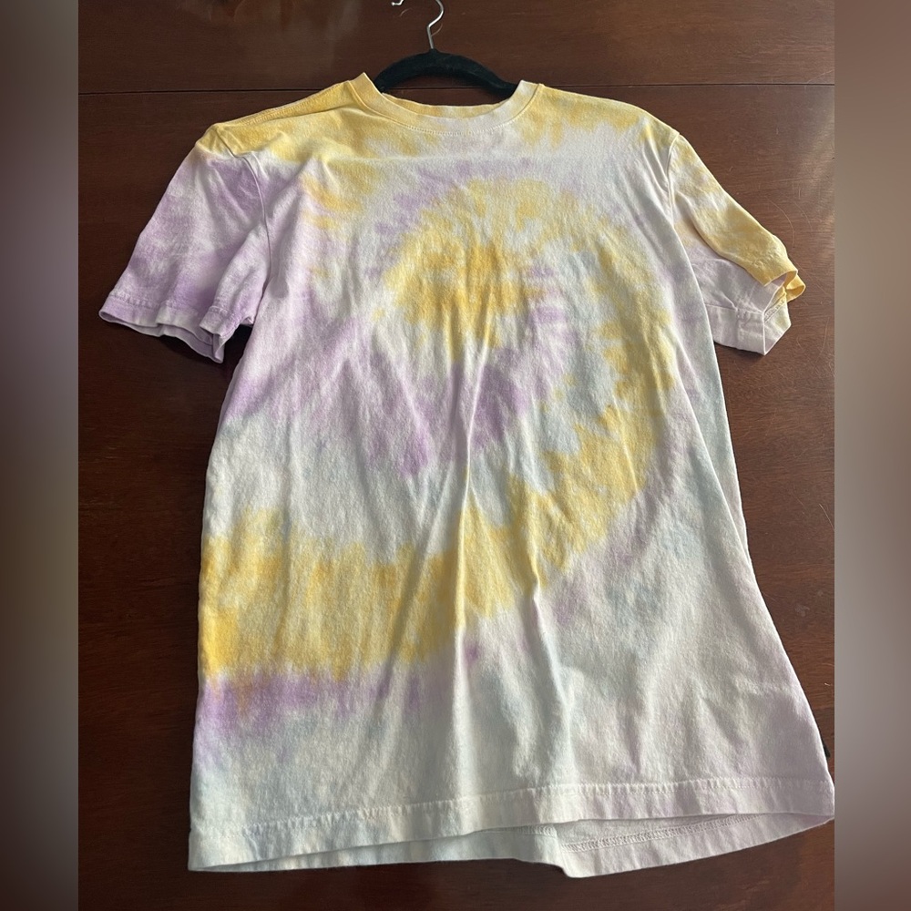 American Eagle t shirt
